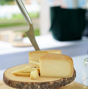 Upper Canada Cheese (3 Varieties) Approx. per piece SPECIAL Heritage Cheddar $21.99